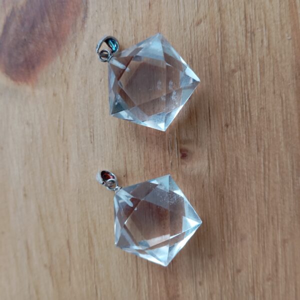 Cristal de roche Etoile de David pendentif