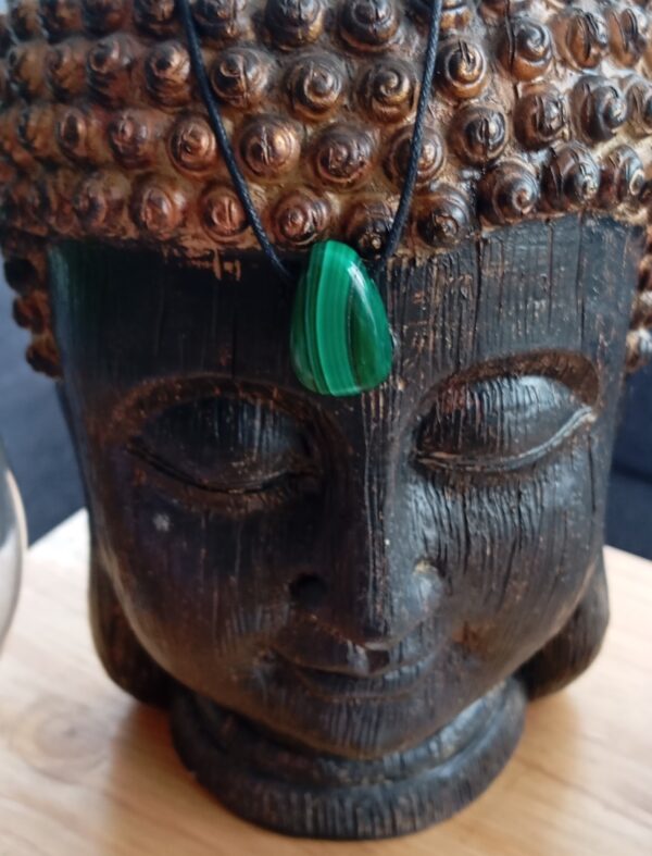 Malachite pierre percée pendentif